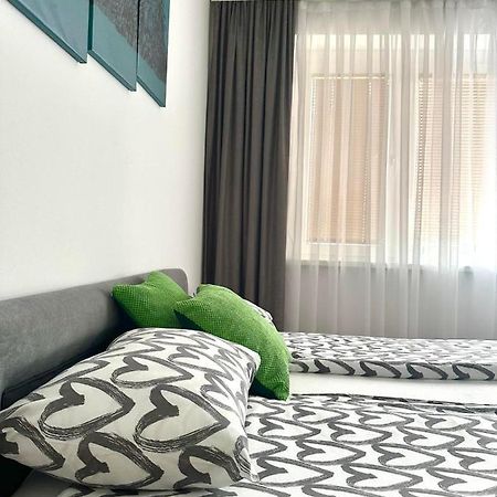 Apartment Aurora Foca Bagian luar foto