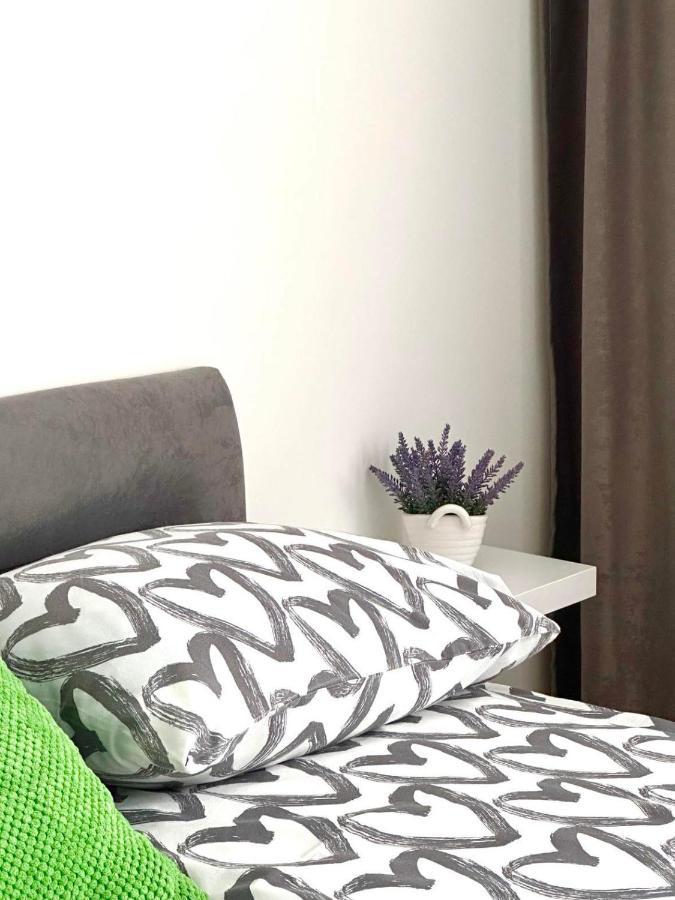 Apartment Aurora Foca Bagian luar foto
